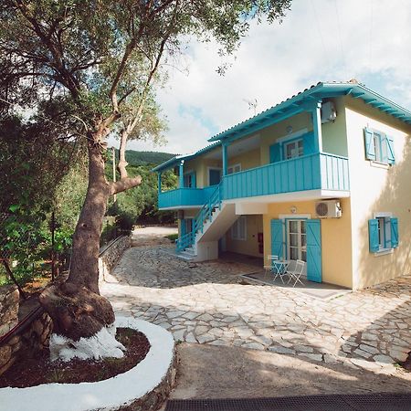 Nerina Studios Agios Nikitas Áyios Nikítas Exterior foto
