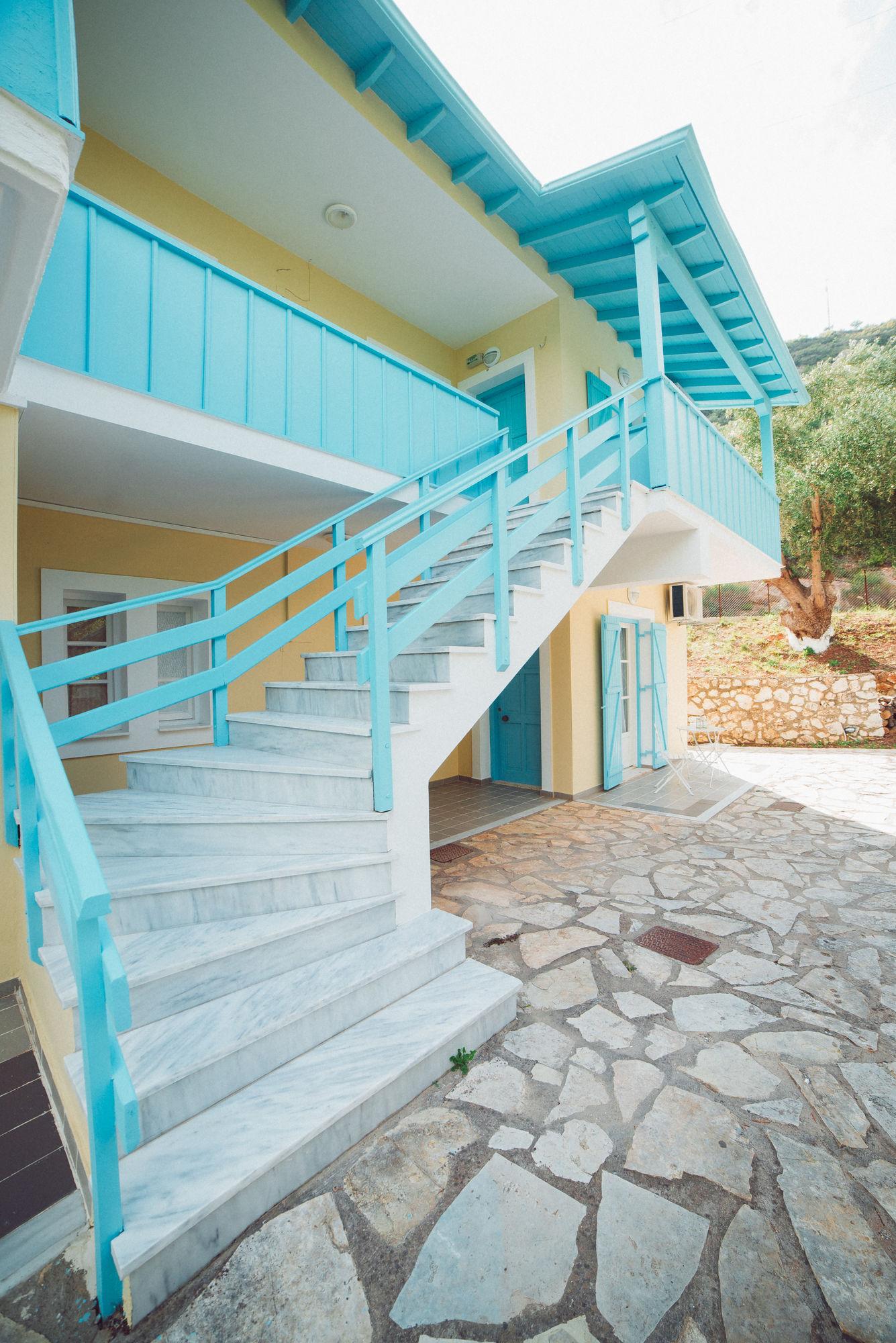 Nerina Studios Agios Nikitas Áyios Nikítas Exterior foto